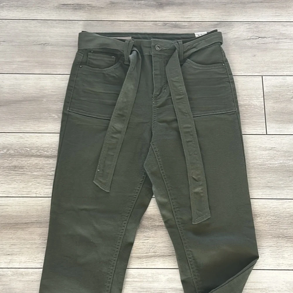 Vanilla Star high rise green belted jeans size 29